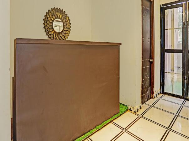Expo View Residency Hotel Грейтър Нойда Екстериор снимка